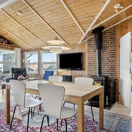 Stunning In With Kitchen Tatil Evi